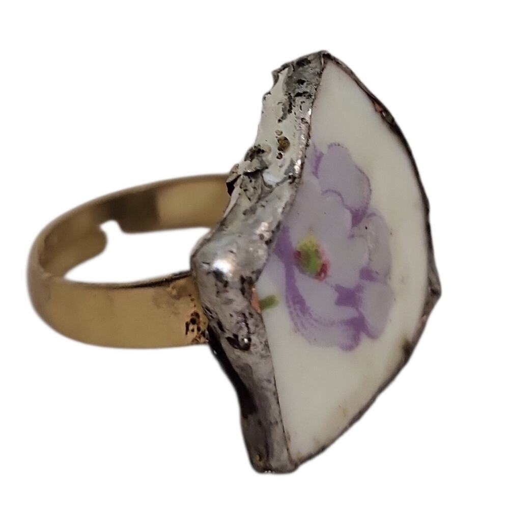 18K Magnolia Floral Porcelain Bed Post Finial Floral Goldplated Ring